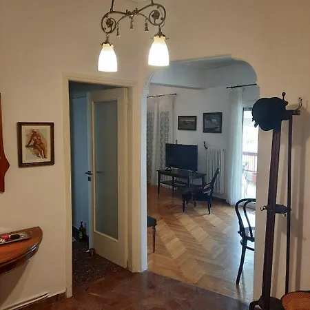Private Spacious Floor Koukaki - Apartment